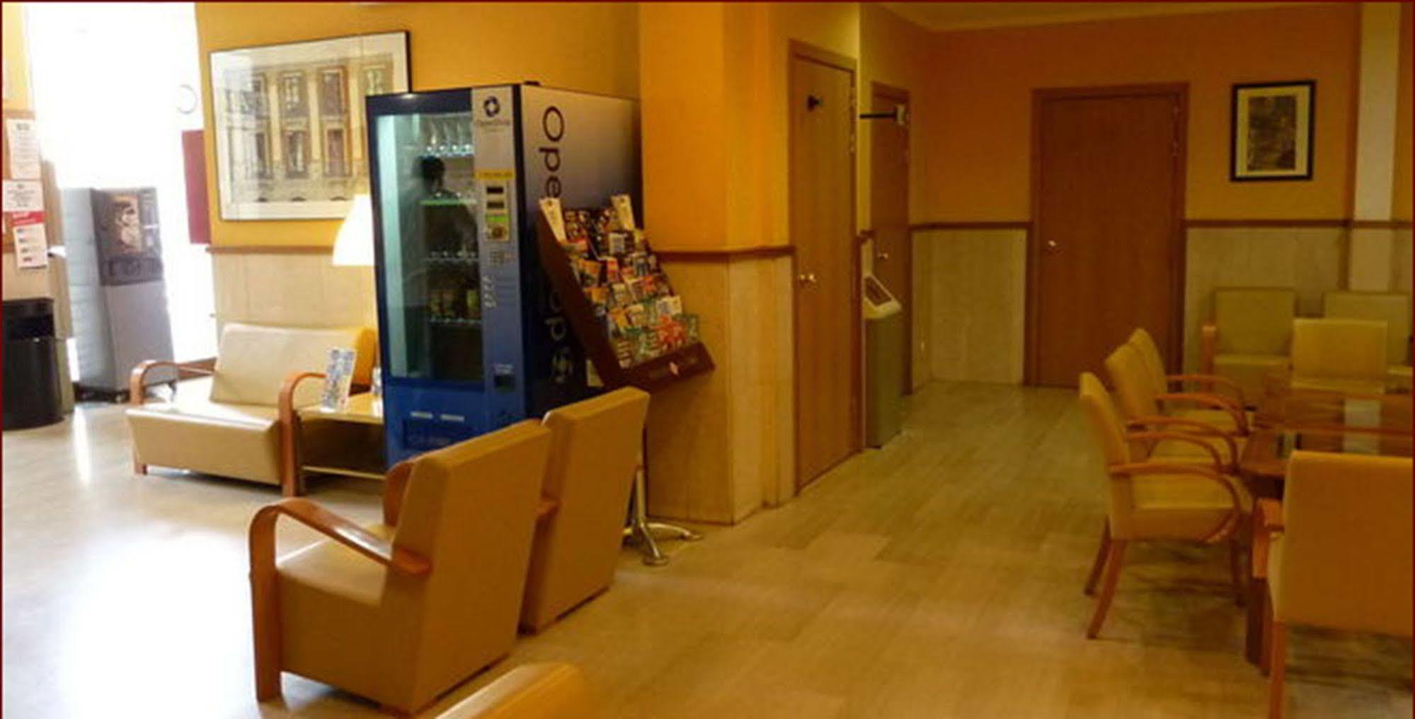罗马雷阿尔酒店 巴塞罗那 外观 照片